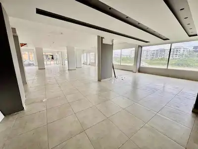 ÇARŞAMBA BARAJ YOLU ÜZERİNDE 450M² GENİŞ CEPHELİ KİRALIK DÜKKAN / SHOWROOM