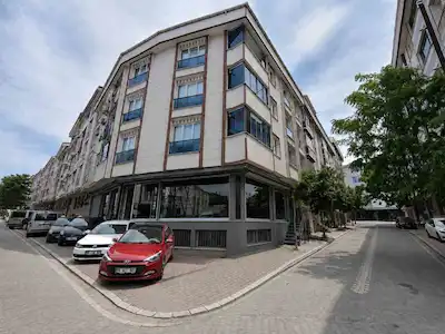 ESENYURT'TA 2 AYRI TAPULU, 2 KİRACILI, HAZIR GELİR ÜRETEN TİCARİ YATIRIM