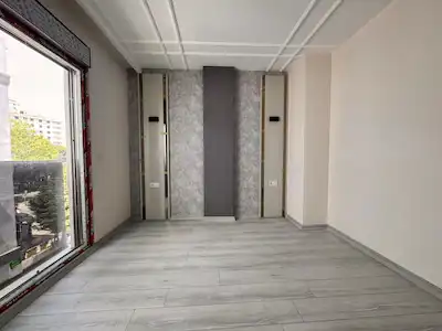 SUADIYE ŞEHIT EVLIYA SOKAKTA SIFIR SATILIK ÜST DUBLEKS