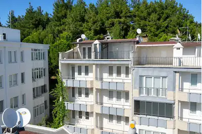 REMAX BEYAZ KÜLTÜR'DE SATILIK 4+1 VILLA