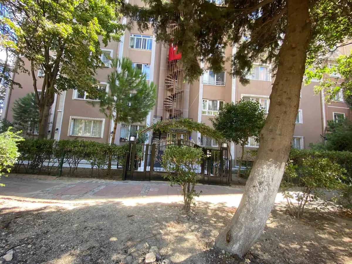 BÜYÜKŞEHIR MAH METROBÜSE 2 DK FULL EŞYALI, TAMAMEN YENILENMIŞ 3+1 KIRALIK DAIRE 2