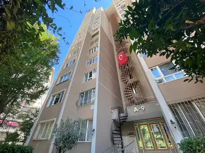 BÜYÜKŞEHIR MAH METROBÜSE 2 DK  FULL EŞYALI, TAMAMEN YENILENMIŞ 3+1 KIRALIK DAIRE
