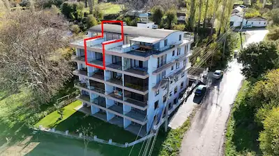 LAPSEKI UMURBEY SATILIK 2+1 DOĞA İÇERISINDE BOĞAZ MANZARALI