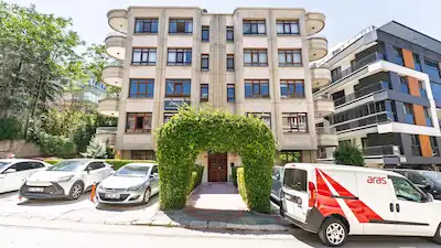 AZİZİYE MAHALLESİ,KULOĞLU SOKAK'TA,YAPILI,4,5+1 SATILIK MESKEN