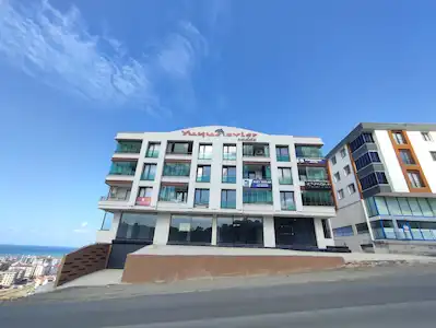 REMAX PARLA’DAN RTE BULVARINA CEPHE KİRALIK 1+1 OFİS
