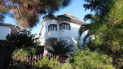 PENDİK GÜZELYALI 'DA 3 AYRI BAĞIMSIZ DAİREDEN OLUŞAN MUHTEŞEM MÜSTAKİL VİLLA!