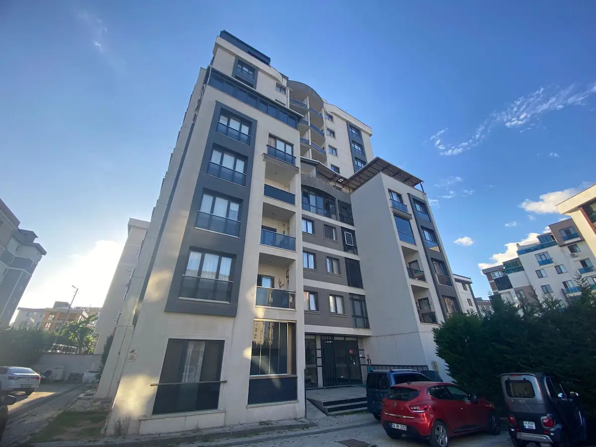 KURTKÖY AKKULE 1 SİTESİ’NDE 2+1 KİRALIK DAIRE