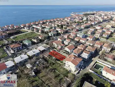 GÜZELCE ESİNEL CADDESİNDE SATILIK ARSA