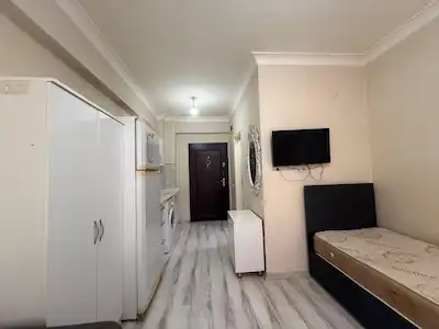 REMAX DESIGN KAMPÜS YOLUNDA KİRALIK 1+0 DAİRE