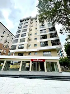 MARMARA ÜNIVERSITESI GÖZTEPE KAMPÜSÜ KARŞISINDA SIFIR IKI CEPHELI KÖŞE DÜKKAN