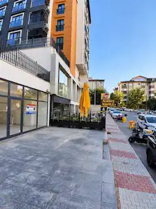 TUZLA YAYLA’DA 252 M2 GENİŞ VE KULLANIŞLI KİRALIK DÜKKAN