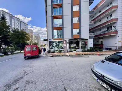 DURUŞEHİR SİTELER BULVARI’NDA MÜKEMMEL KONUMDA SATILIK DÜKKAN