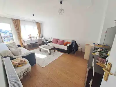 CAMİKEBİR MAHALLESİN DE SATILIK 3+1 DOĞALGAZLI KAPALI MUTAFK DAİRE