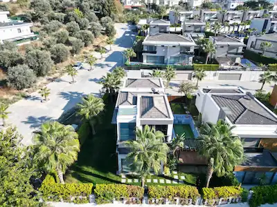KUŞADASI HÜNKAR KONAKLARI ÖZEL HAVUZLU 5+2 TEK MÜSTAKİL VİLLA