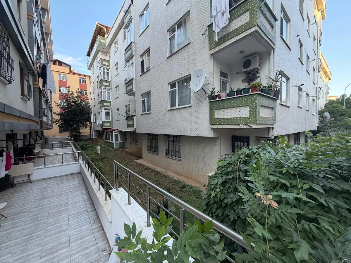 İÇERİSİ BAKIMLI GENİŞ 2+1