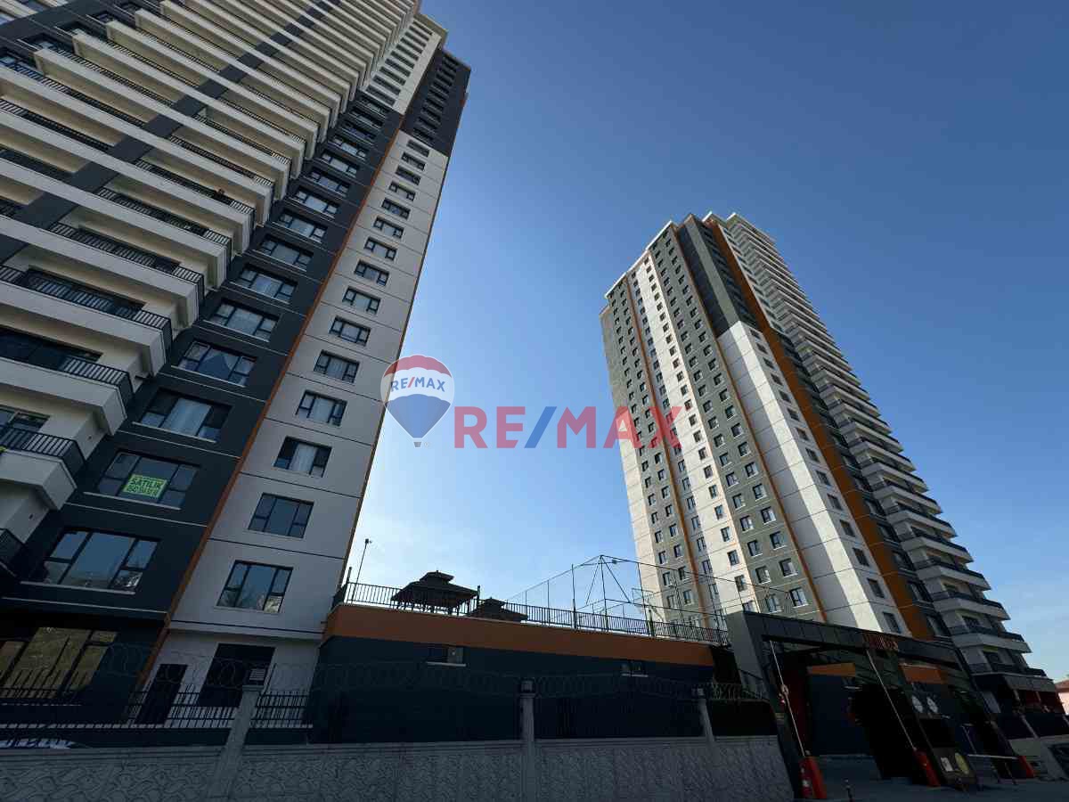 CAN TOWERS'DA ULTRA LÜKS 4.5+1 SATILIK DAIRE