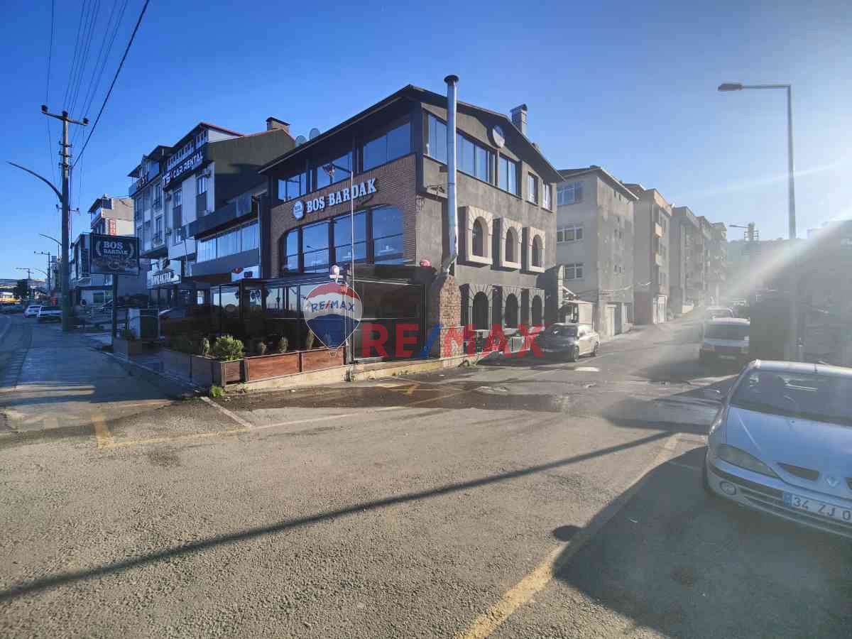 KONAKLAR HAVAALANI KARŞISI KTÜ D VE C KAPISINA YAKIN EŞYALI 3+1