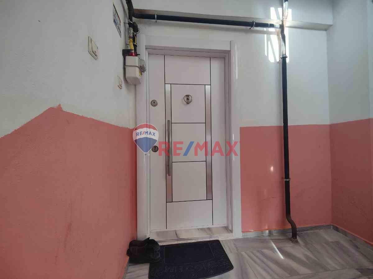 KONAKLAR HAVAALANI KARŞISI KTÜ D VE C KAPISINA YAKIN EŞYALI 3+1