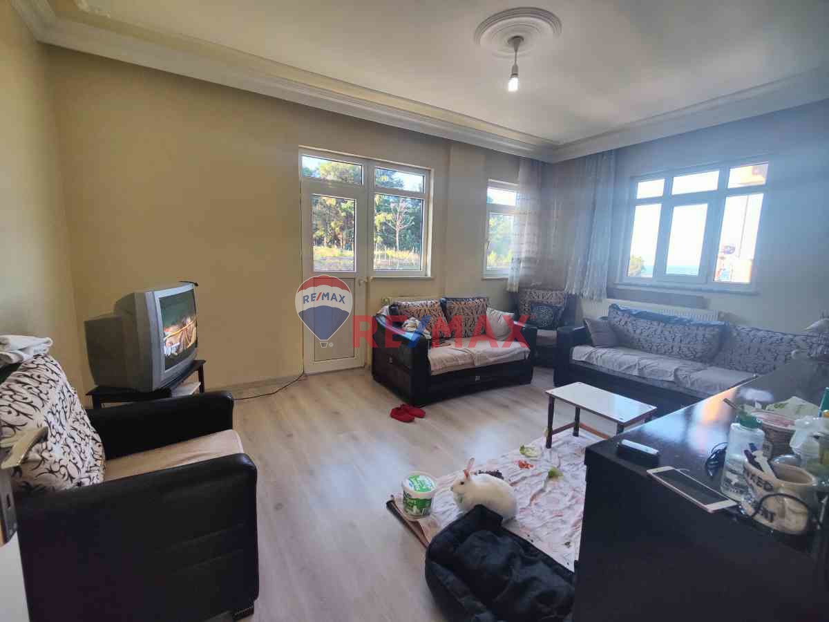 KONAKLAR HAVAALANI KARŞISI KTÜ D VE C KAPISINA YAKIN EŞYALI 3+1