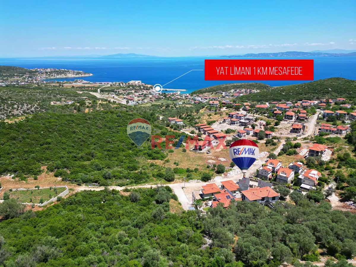 SAİP KÖYÜ'NDE MÜSTAKİL DENİZ VE DOĞA MANZARALI TRİPLEKS VİLLA