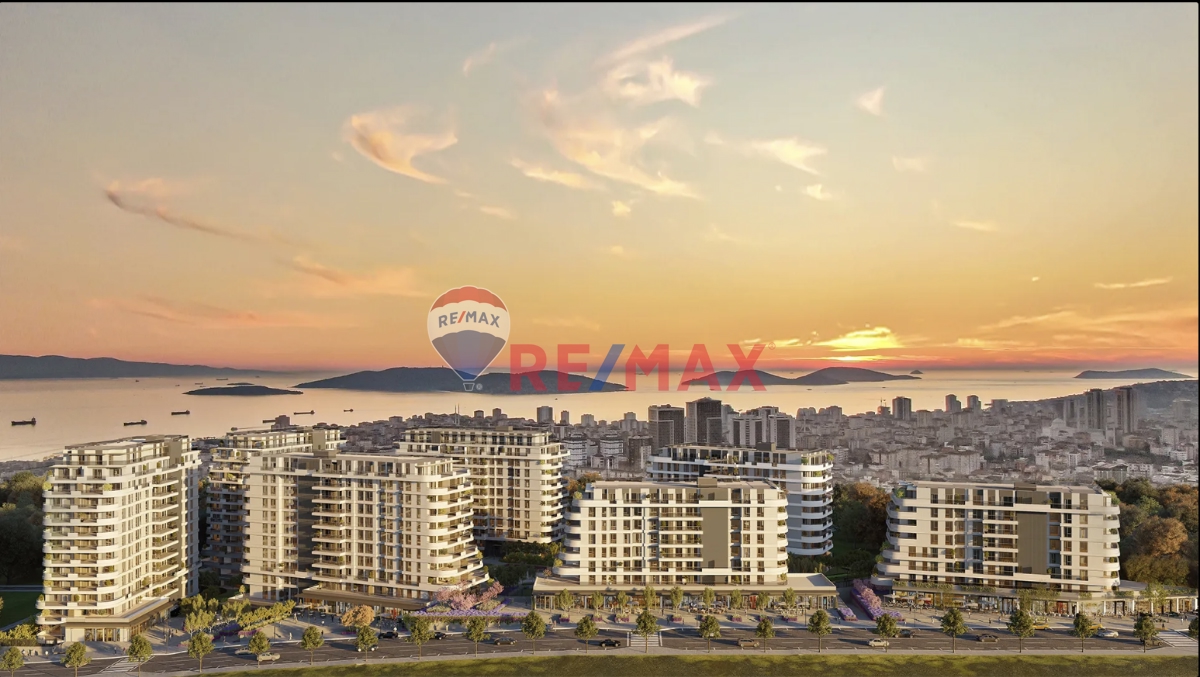 BATIYAKASI'NIN EN ÖZEL CEPHESİ! ADALAR VE DENİZ MANZARALI PRESTİJLİ DAİRE!