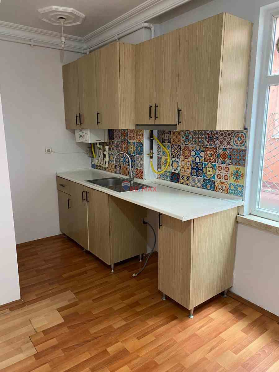 EMNİYETEVLER MAHALLESİNDE METROYA YAKIN DAİRE