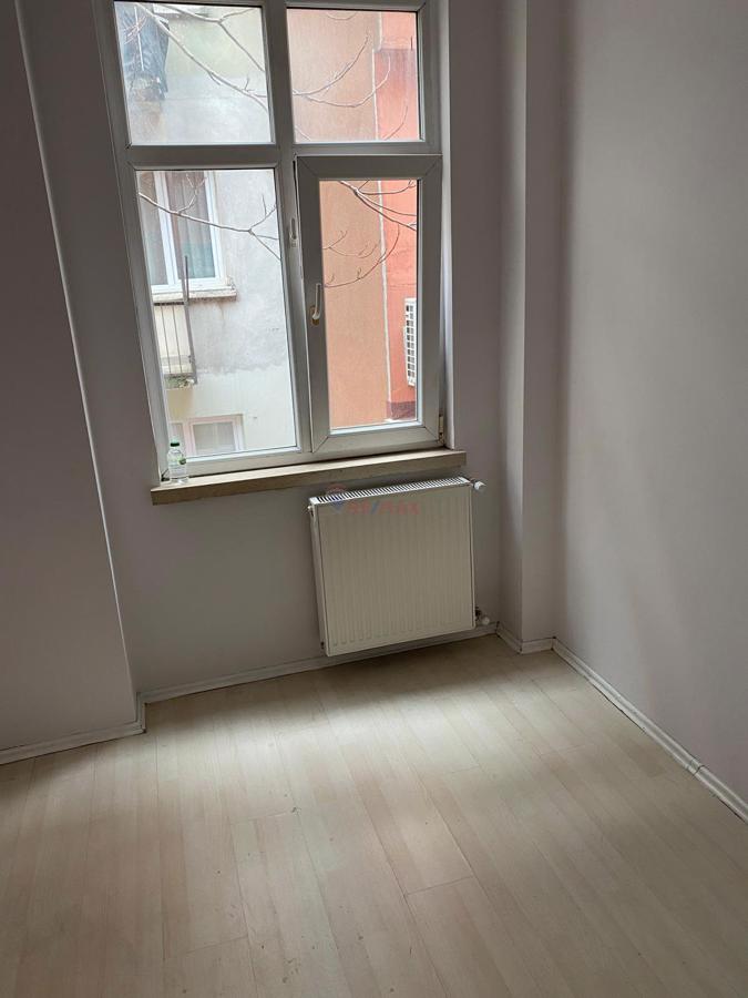 EMNİYETEVLER MAHALLESİNDE METROYA YAKIN DAİRE