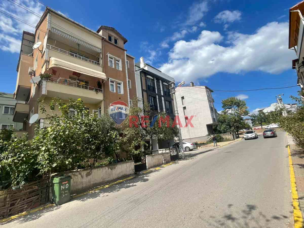 KOCAELİ KÖRFEZ'DE FULL EŞYALI KİRALIK 3+1 DAİRE
