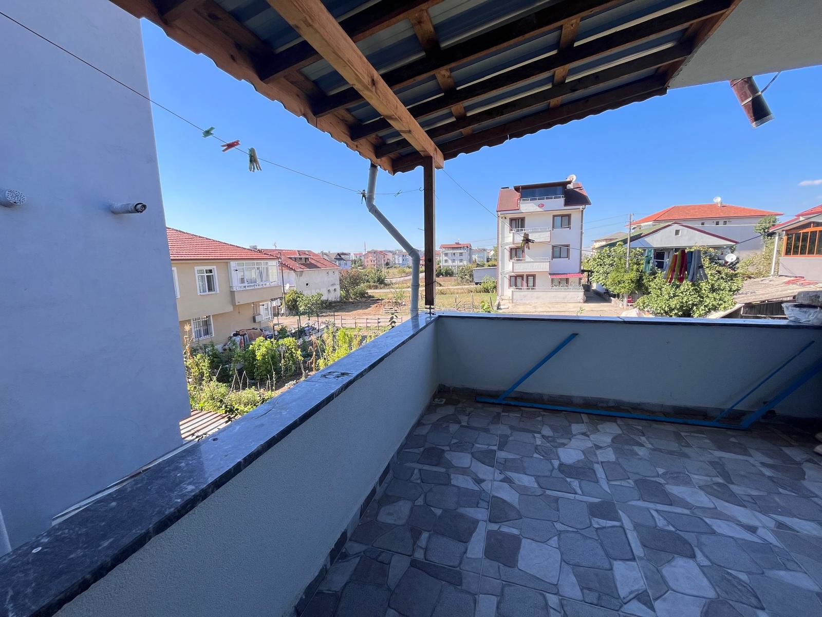 1259028852 KARTEPE İBRİKDERE'DE GENİŞ TERASLI KİRALIK 2+1 DAİRE 