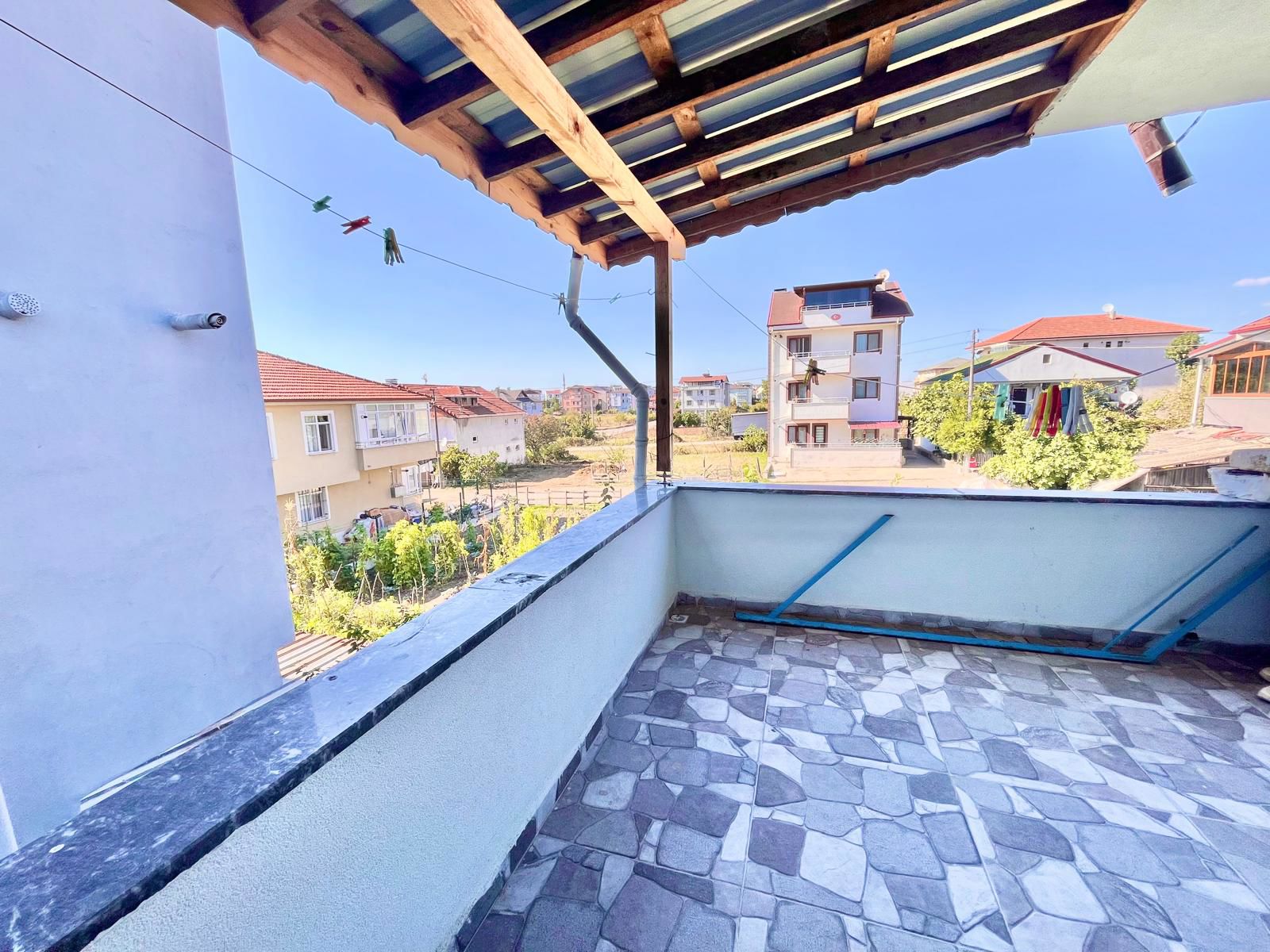 1259028852 KARTEPE İBRİKDERE'DE GENİŞ TERASLI KİRALIK 2+1 DAİRE 