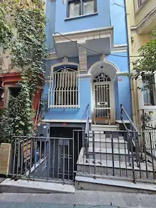 BEYOĞLU ASMALI MESCITTE SATILIK TARIHI BINA