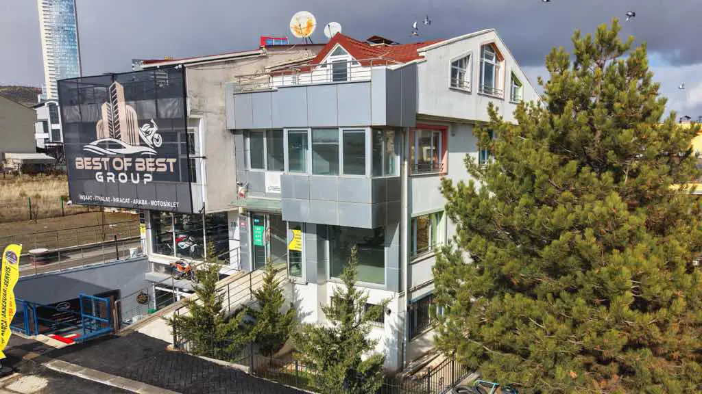 YAŞAMKENT TİCARİ KULLANIMA UYGUN KÖK TAPULU 4 KATLI VİLLA