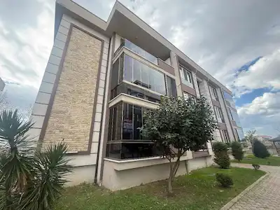 KAMERALI Y.ISITMALI SİTE İÇİ DEPOLU VE KİLERLİ K.UYGUN 3+1 DAİRE