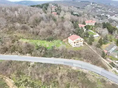 MAHMUTŞEVKET PAŞA 'DA SATILIK 5570 M2 ARSA İÇINDE MÜSTAKIL EV