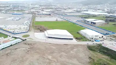 BAŞİSKELE SEPETLİPINARDA 3600 M2 KAPALI ALANLI KİRALIK DEPO