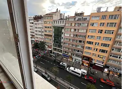 HALASKARGAZİ CADDESİ ÜZERİNDE BÖLÜNEBİLİR KİRALIK 160M2 OFİS