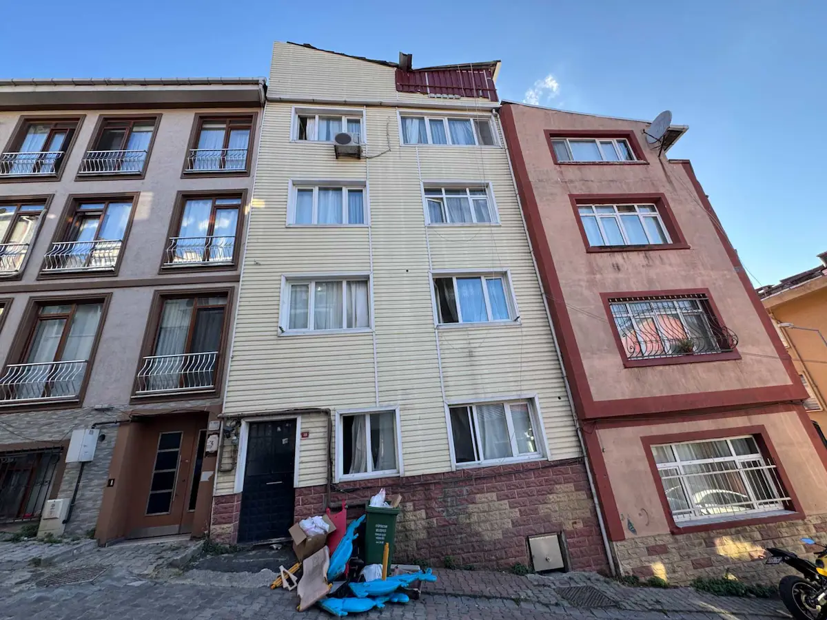 EYÜP SULTAN DÜĞMECİLER 350M² KAPALI ALAN KOMPLE BİNA VE ARSASI