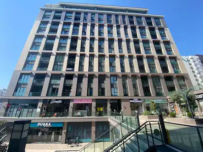 LOTUS İSTANBULDA DEVREN KİRALIK  HAZIR MÜŞTERİLİ LÜKS GÜZELLİK VE TIRNAK MERKEZİ