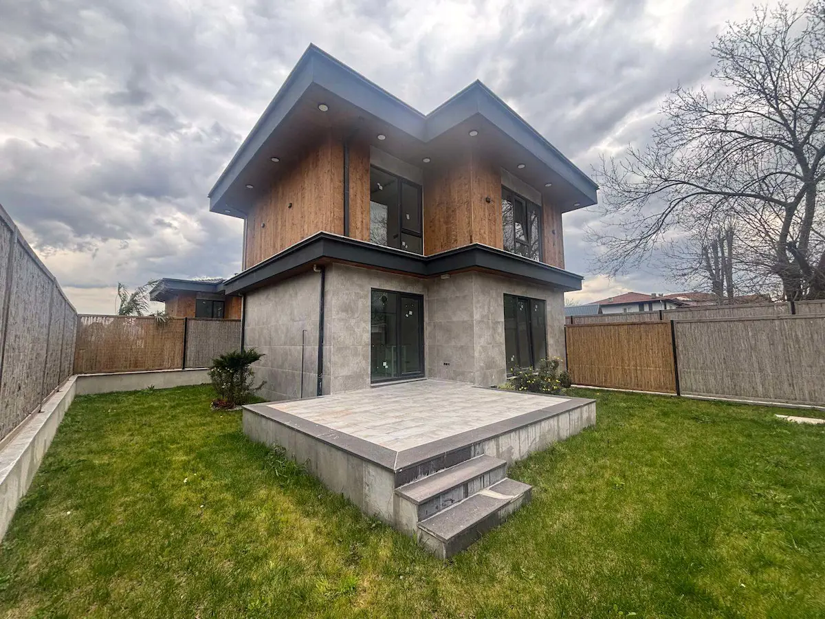 REMAXHÜR GAMZE TOPÇU'DAN KIRKPINAR’DA SATILIK SIFIR 3+1 MÜSTAKIL VILLA