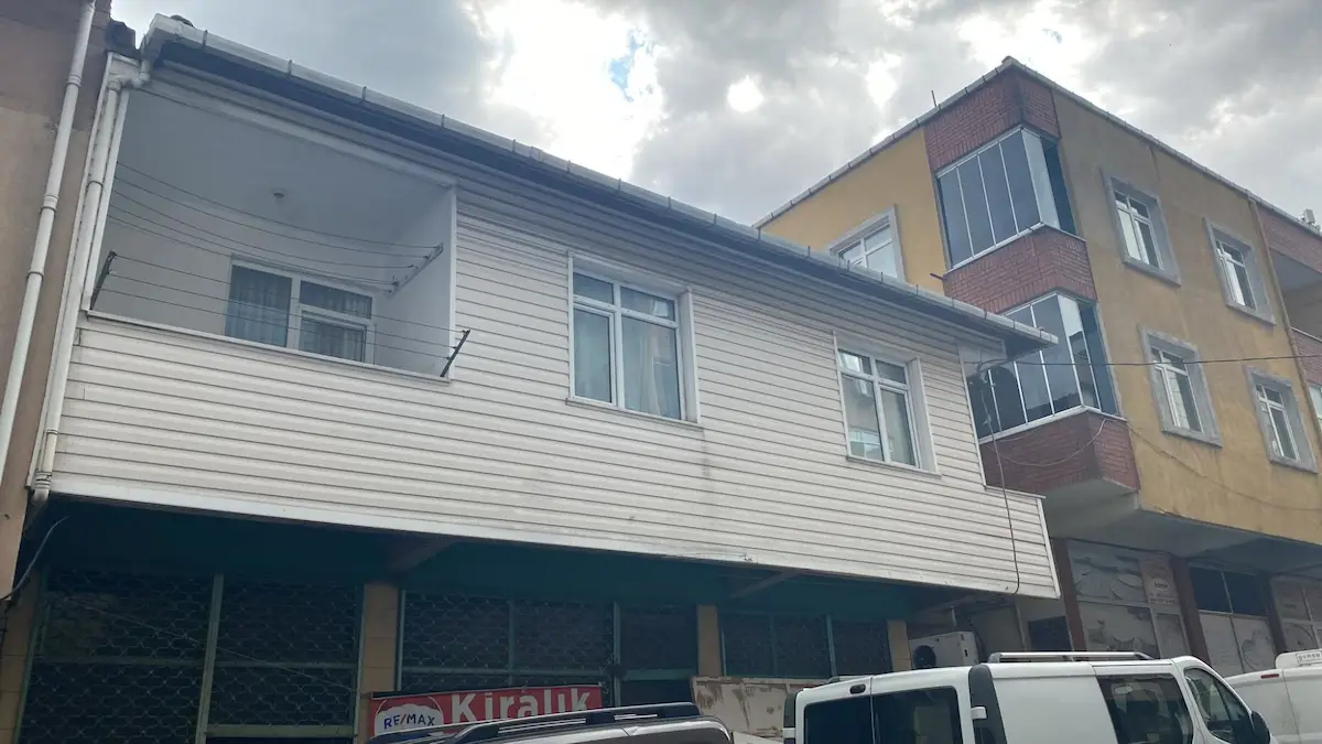 *REMAX ÖNCÜ*YUSUF KURT*ALTINŞEHIR' DE 145M² KIRALIK İMALATHANE