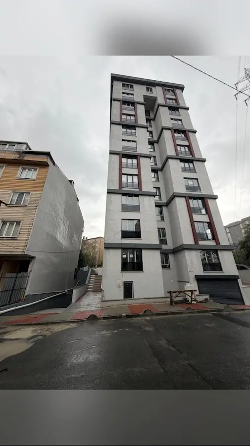 EYÜP ÇIRÇIR’DA METROYA 5 DAKİKA | 2+2 ÇATI DUBLEKS | TERASLI