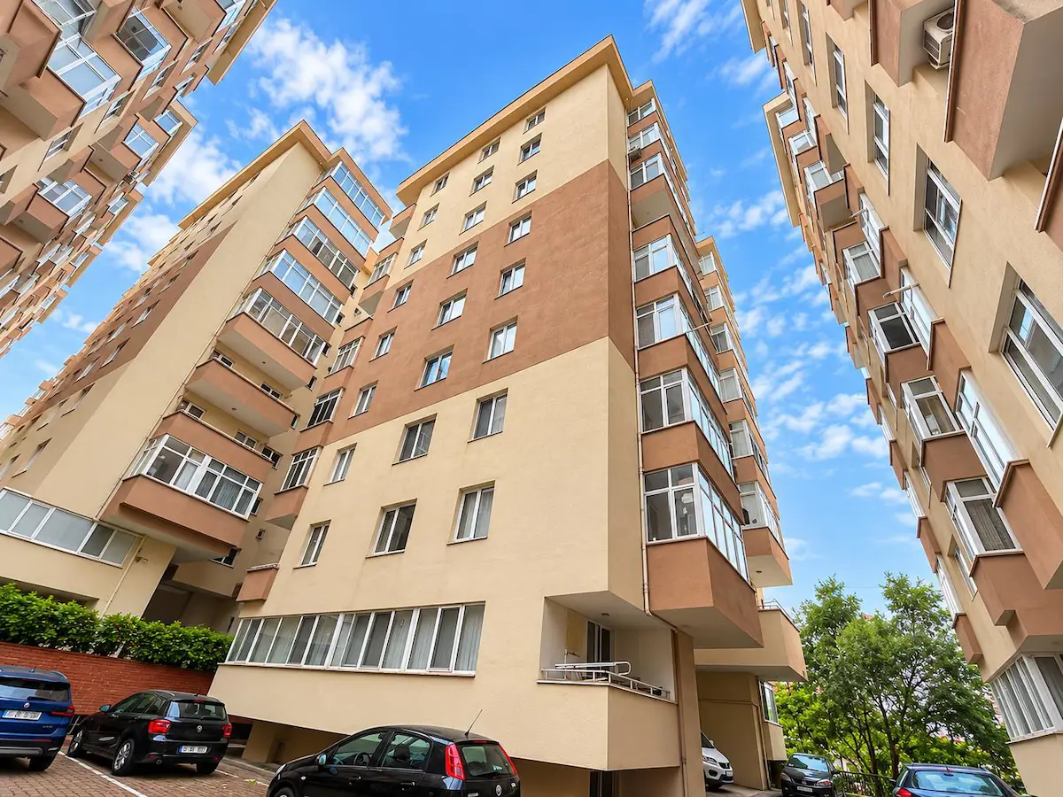 ÜSKÜDAR'DA SİTE İÇERİSİNDE  3+1 KİRALIK DAİRE !!!