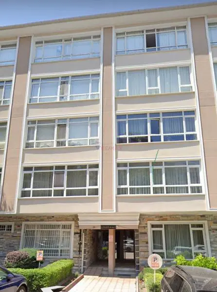 FARABİ GALİP DEDE SOKAKTA TEMİZ BAKIMLI 3+1 DAİRE