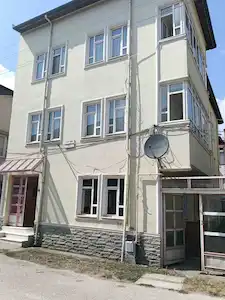 SAKARYA MAHALLESİNDE KİRALIK DAİRE 3+1 DOĞALGAZLI BAKIMLI DAİRE