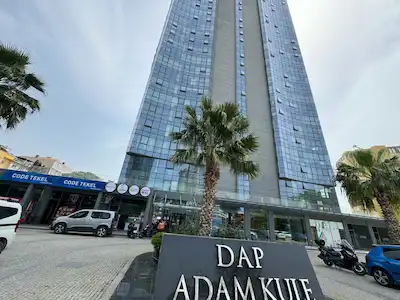 ADAM KULE'DE EN BÜYÜK TIP FULL EŞYALI KIRALIK STÜDYO DAIRE
