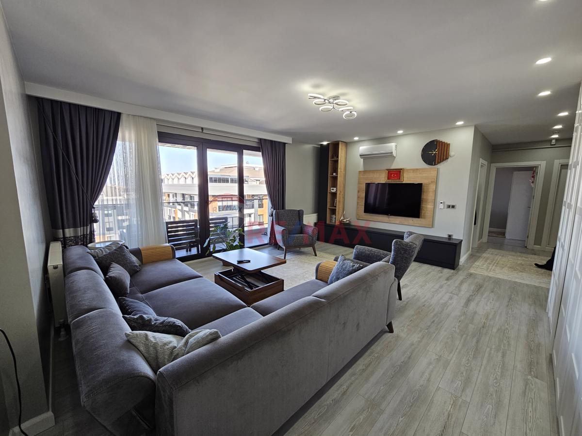 RE/MAX ŞEHİR'DEN AKYOLPREMIUM VİSTA'DA SATILIK ARA DUBLEKS DAİRE