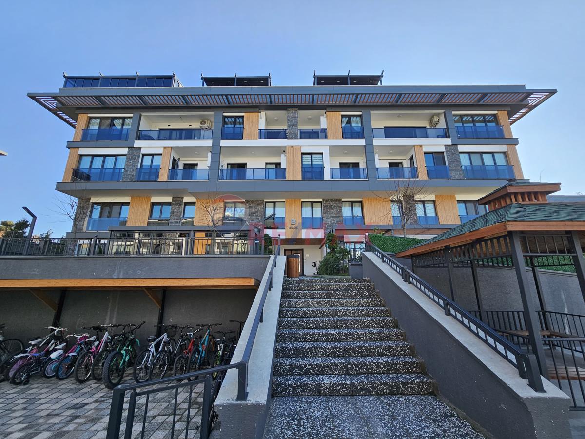 RE/MAX ŞEHİR'DEN AKYOLPREMIUM VİSTA'DA SATILIK ARA DUBLEKS DAİRE