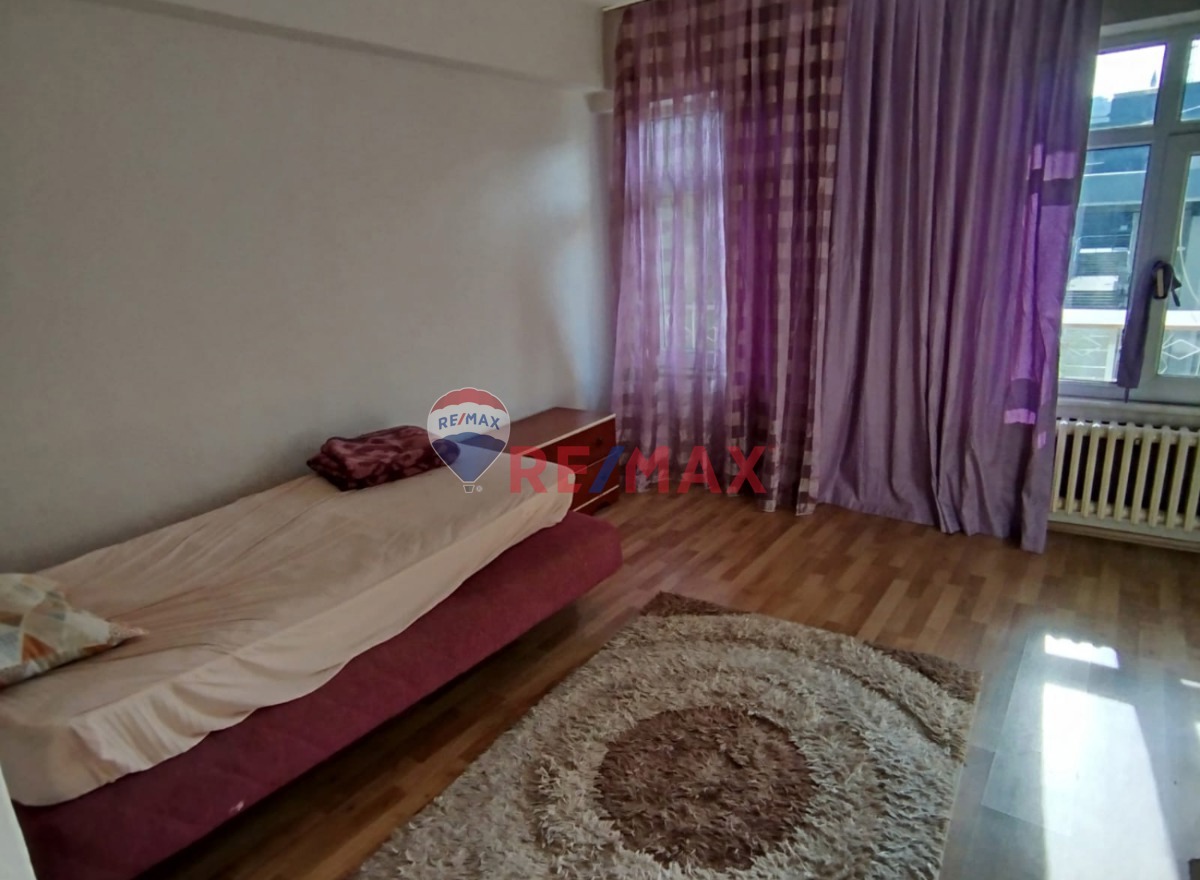 ASKERİ KAPI KARŞISINDA ARA KAT 2+1 EŞYALI KİRALIK DAİRE