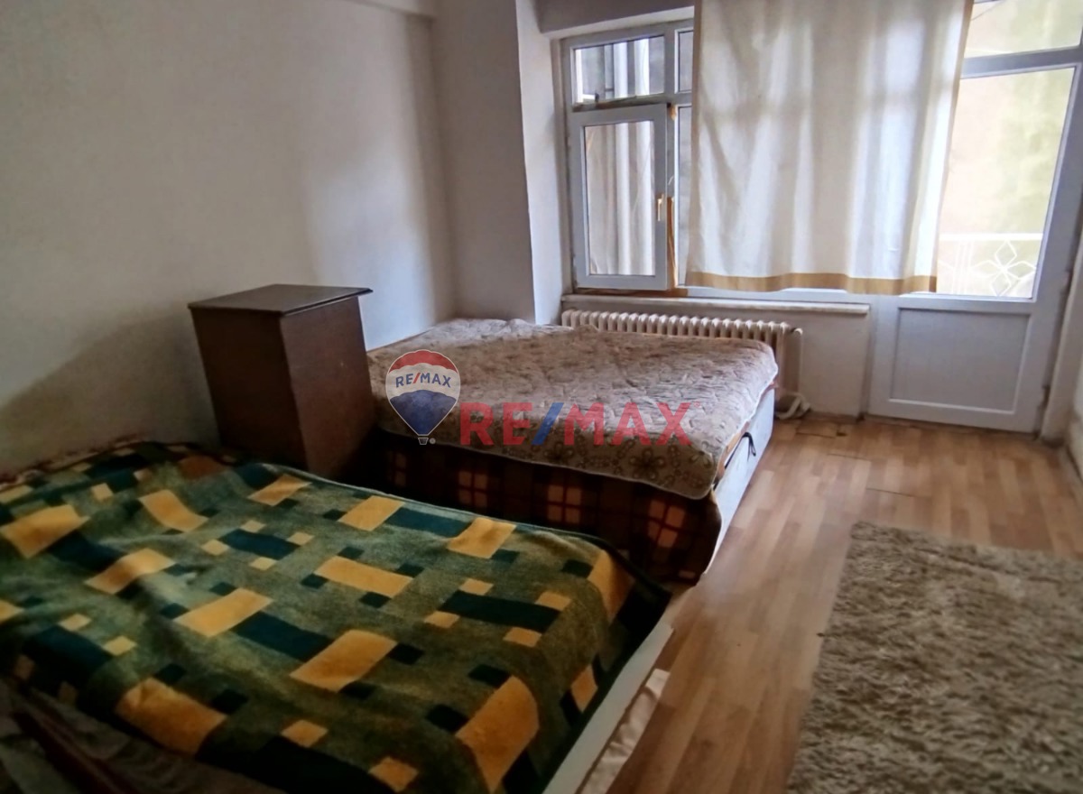 ASKERİ KAPI KARŞISINDA ARA KAT 2+1 EŞYALI KİRALIK DAİRE