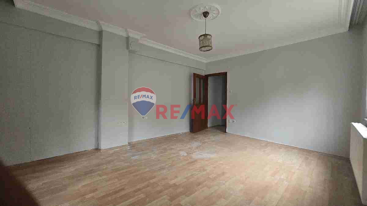 ÖRNEKTEPEDE 90M2 KİRALIK BAHÇELİ GİRİŞ KAT